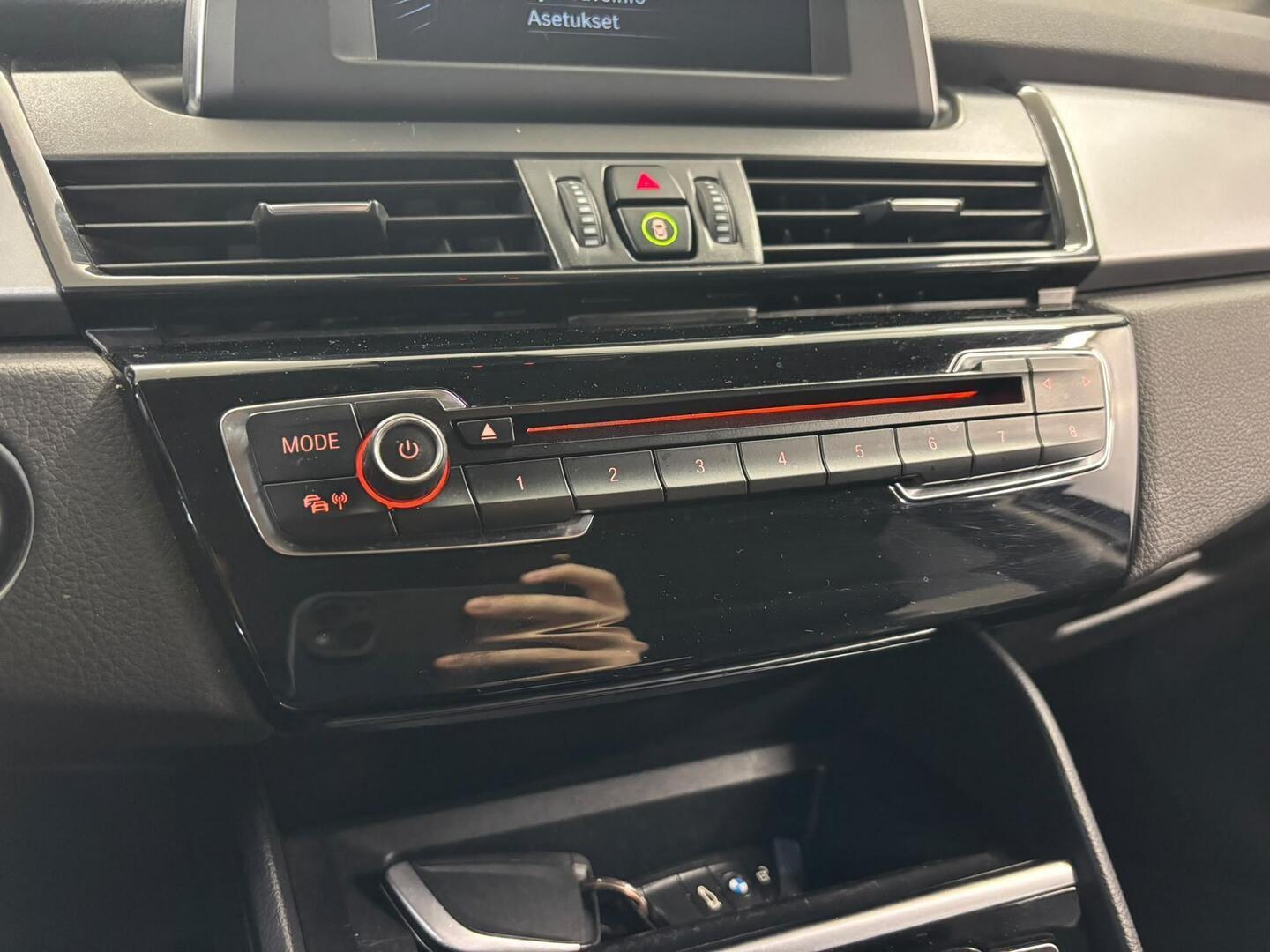 BMW 218 2017