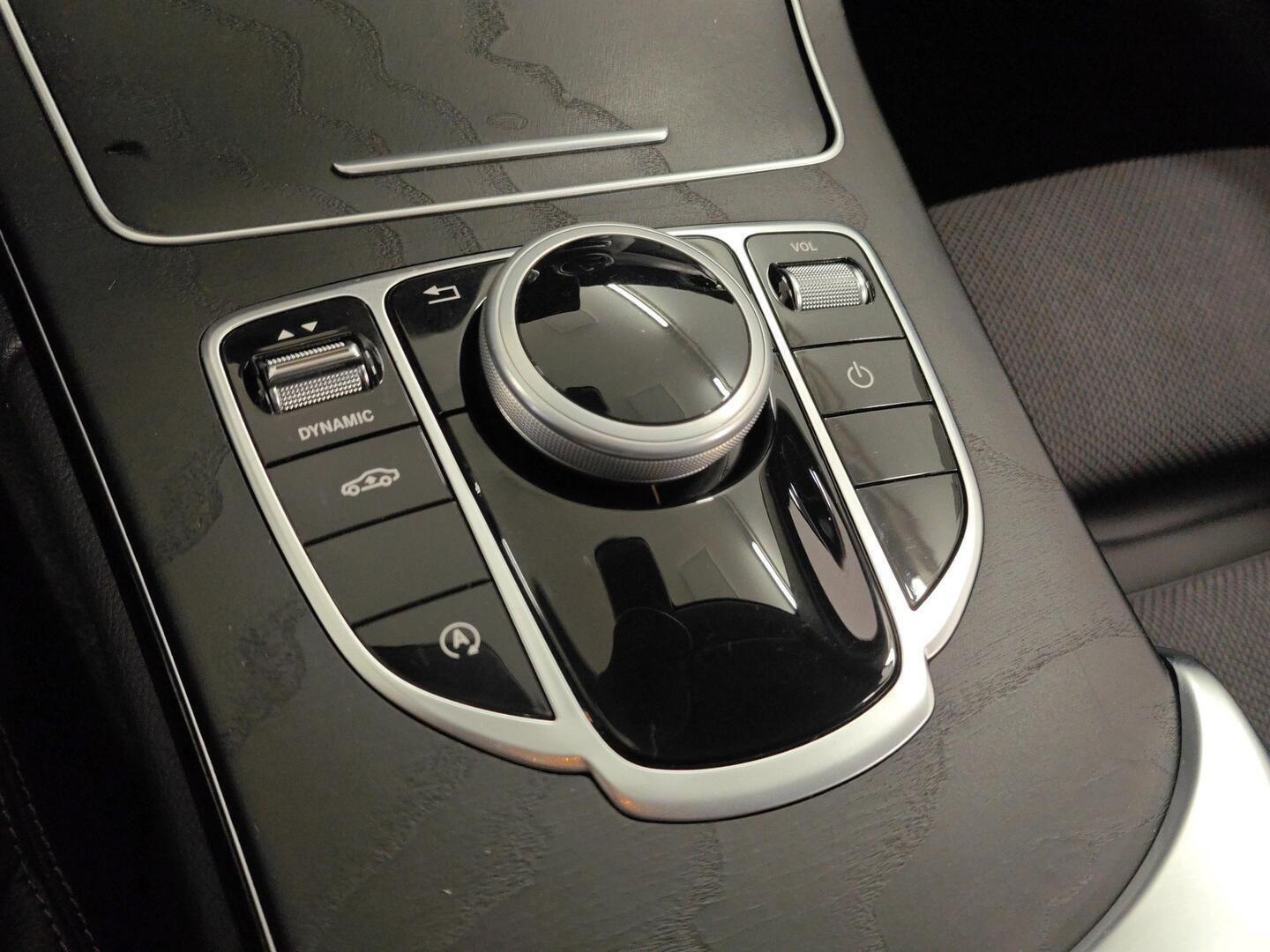 MERCEDES-BENZ C 2017