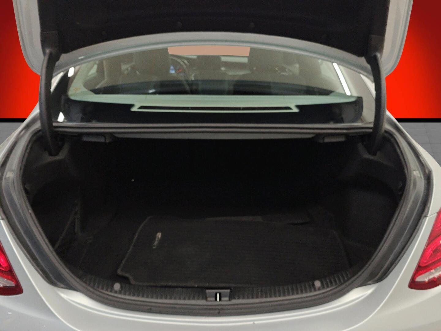 MERCEDES-BENZ C 2017