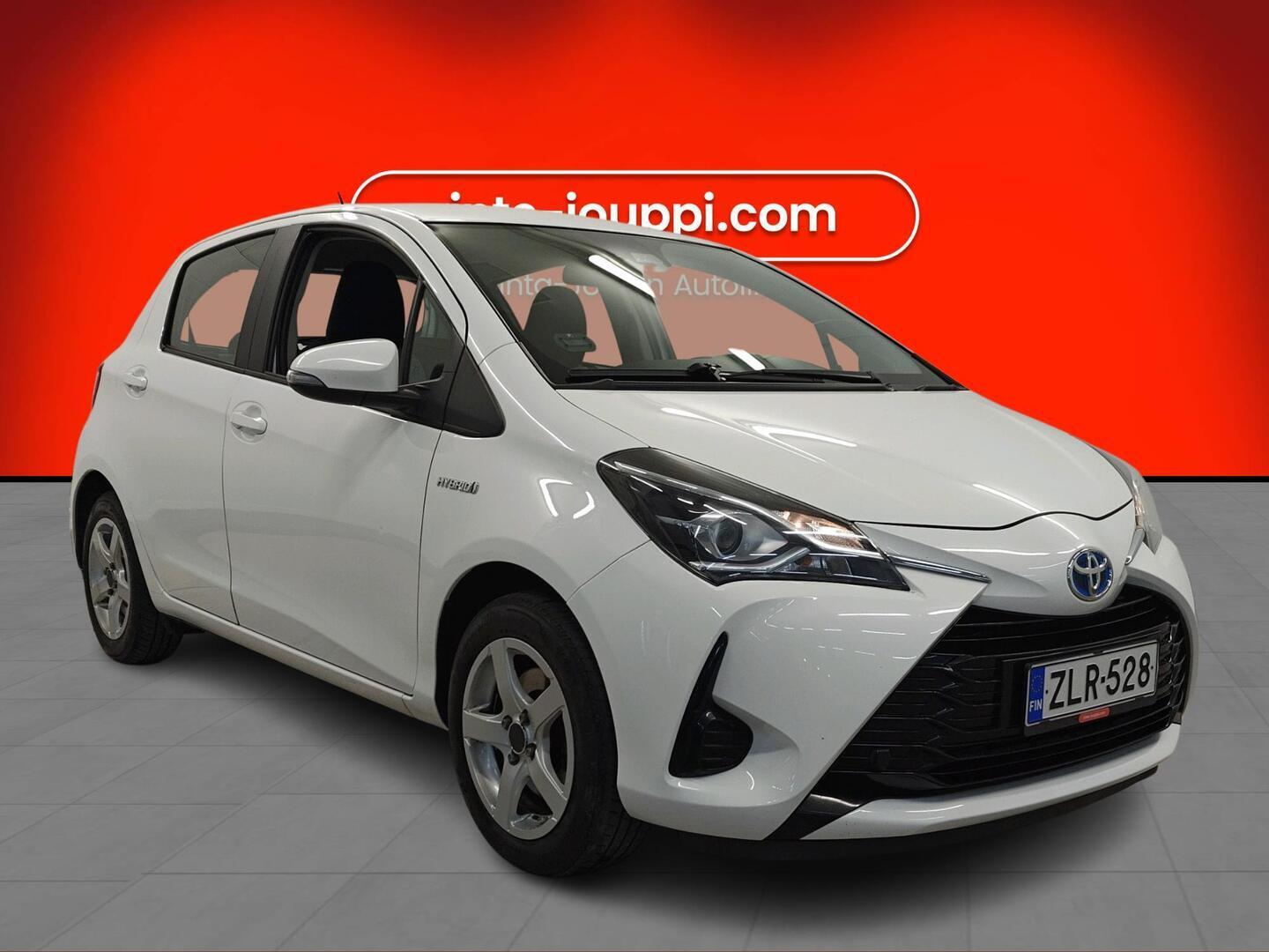 TOYOTA Yaris 2017