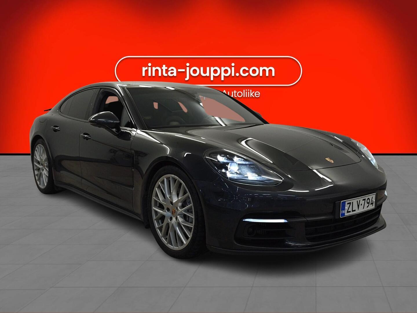 PORSCHE Panamera 2018