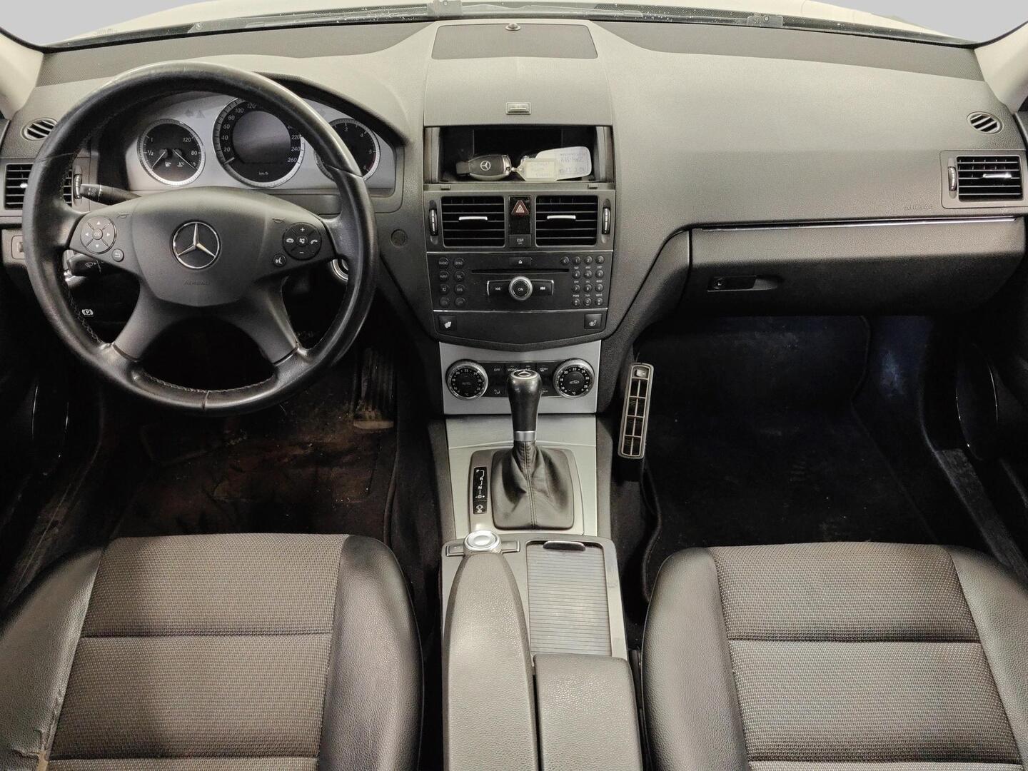 MERCEDES-BENZ C 2009