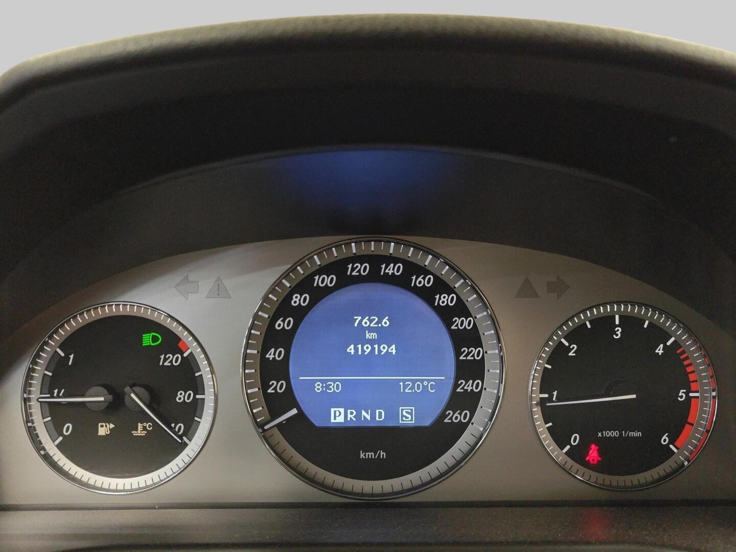 MERCEDES-BENZ C 2009