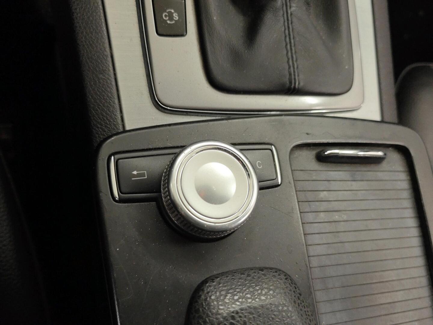 MERCEDES-BENZ C 2009