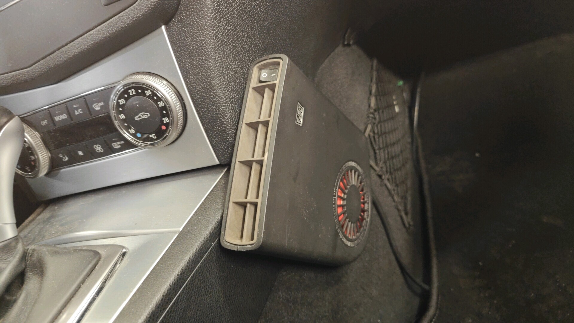 MERCEDES-BENZ C 2009