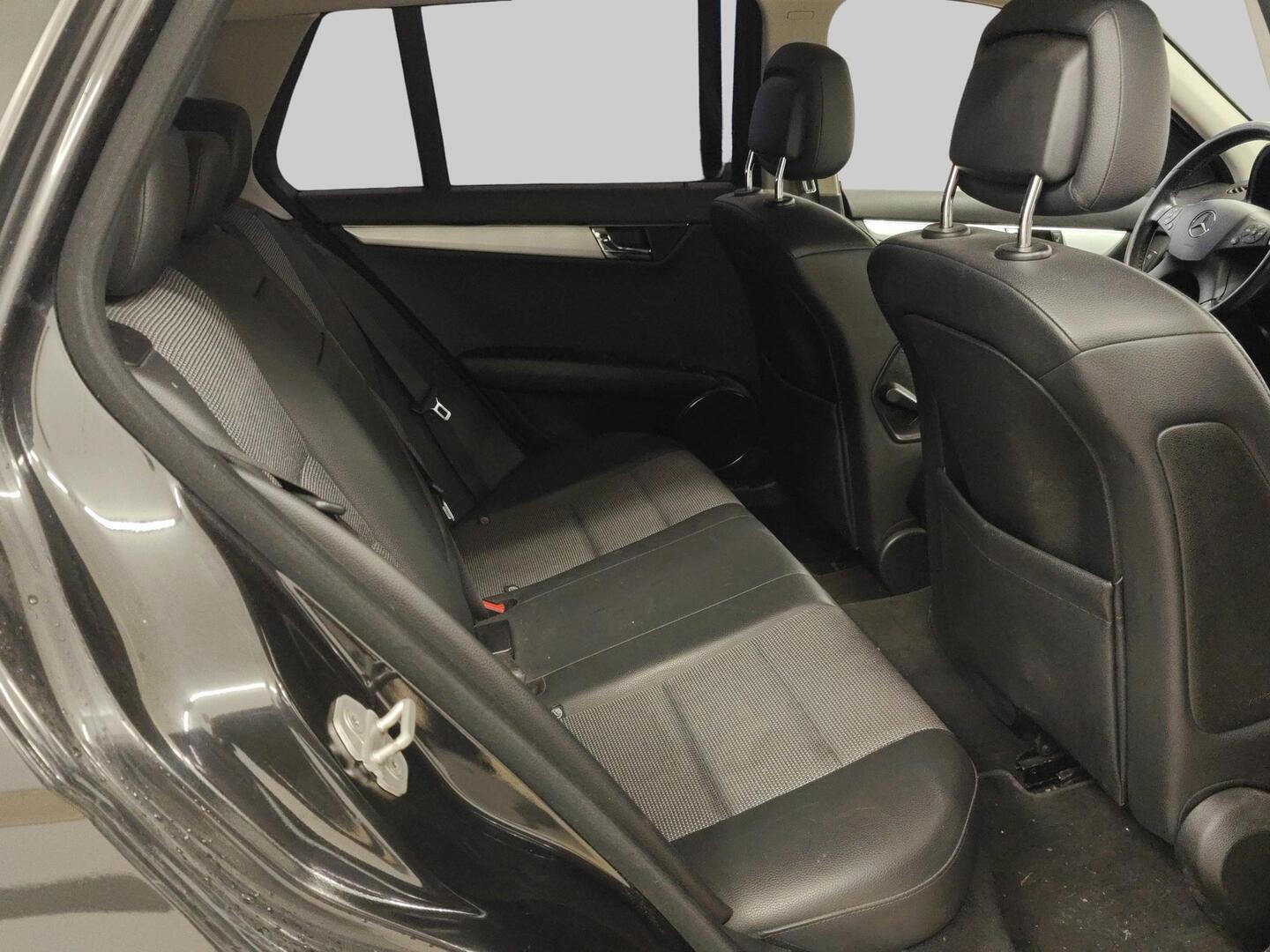 MERCEDES-BENZ C 2009