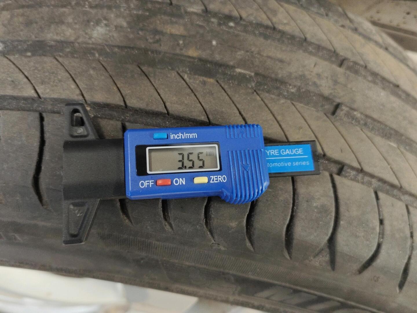 MERCEDES-BENZ C 2009