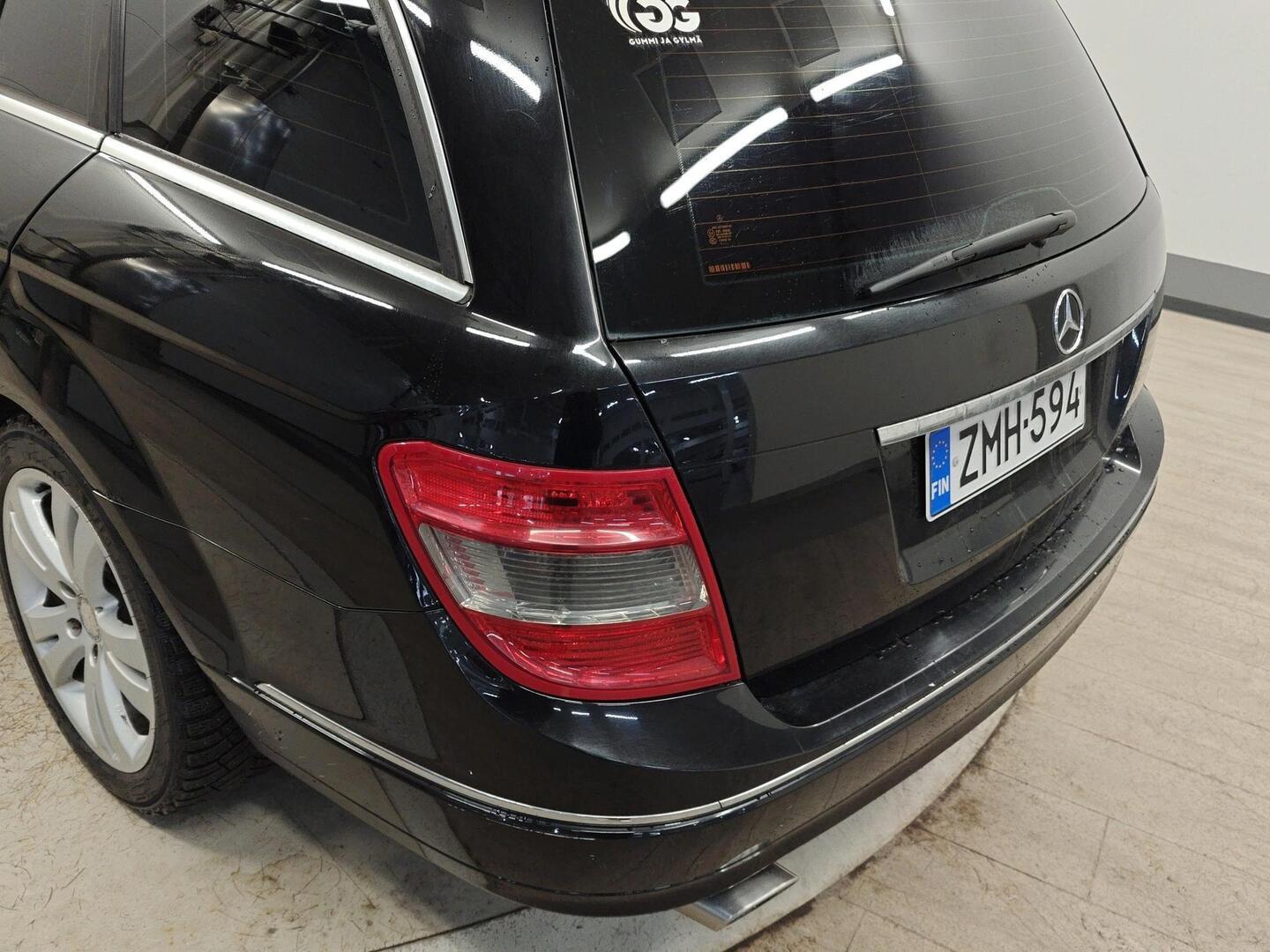 MERCEDES-BENZ C 2009