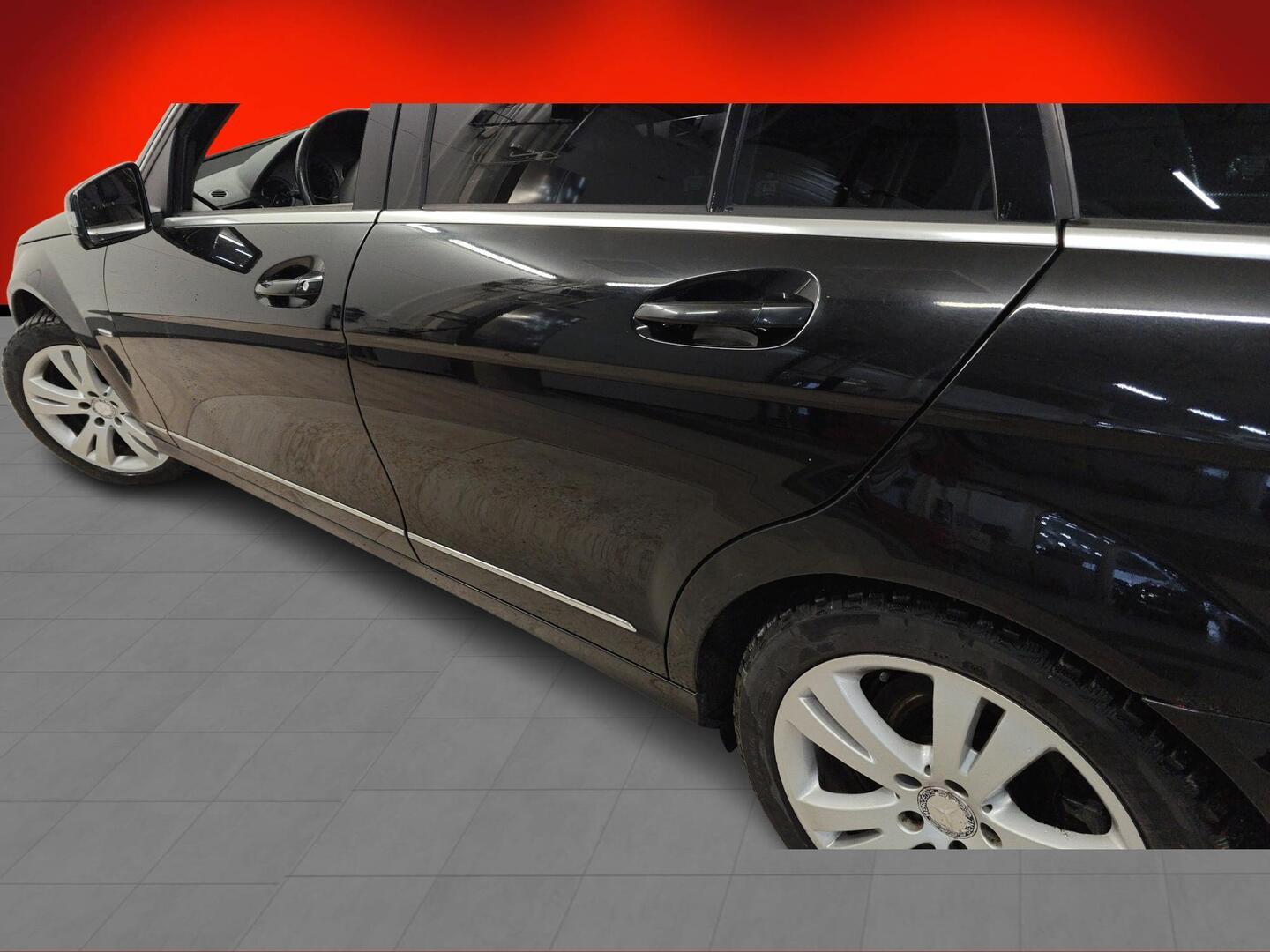 MERCEDES-BENZ C 2009