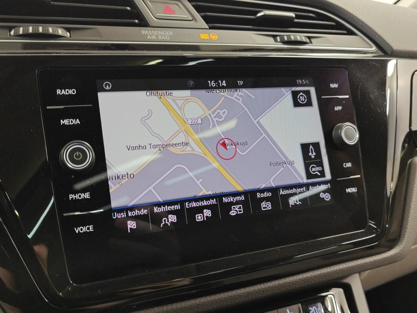 VOLKSWAGEN Touran 2018