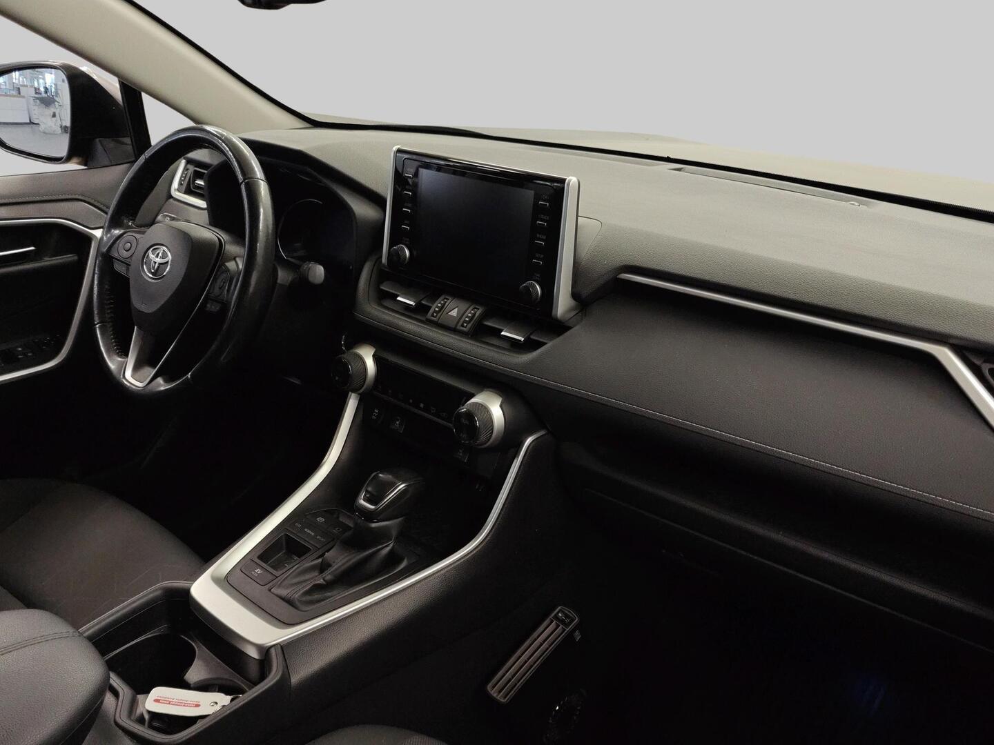 TOYOTA RAV4 2019