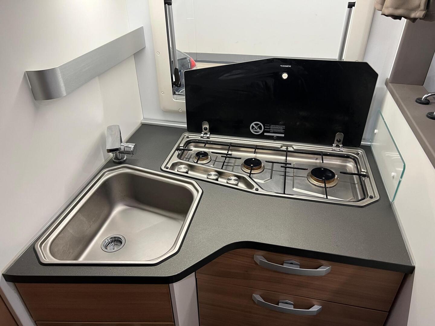 ADRIA MATRIX M 670 SC 2020