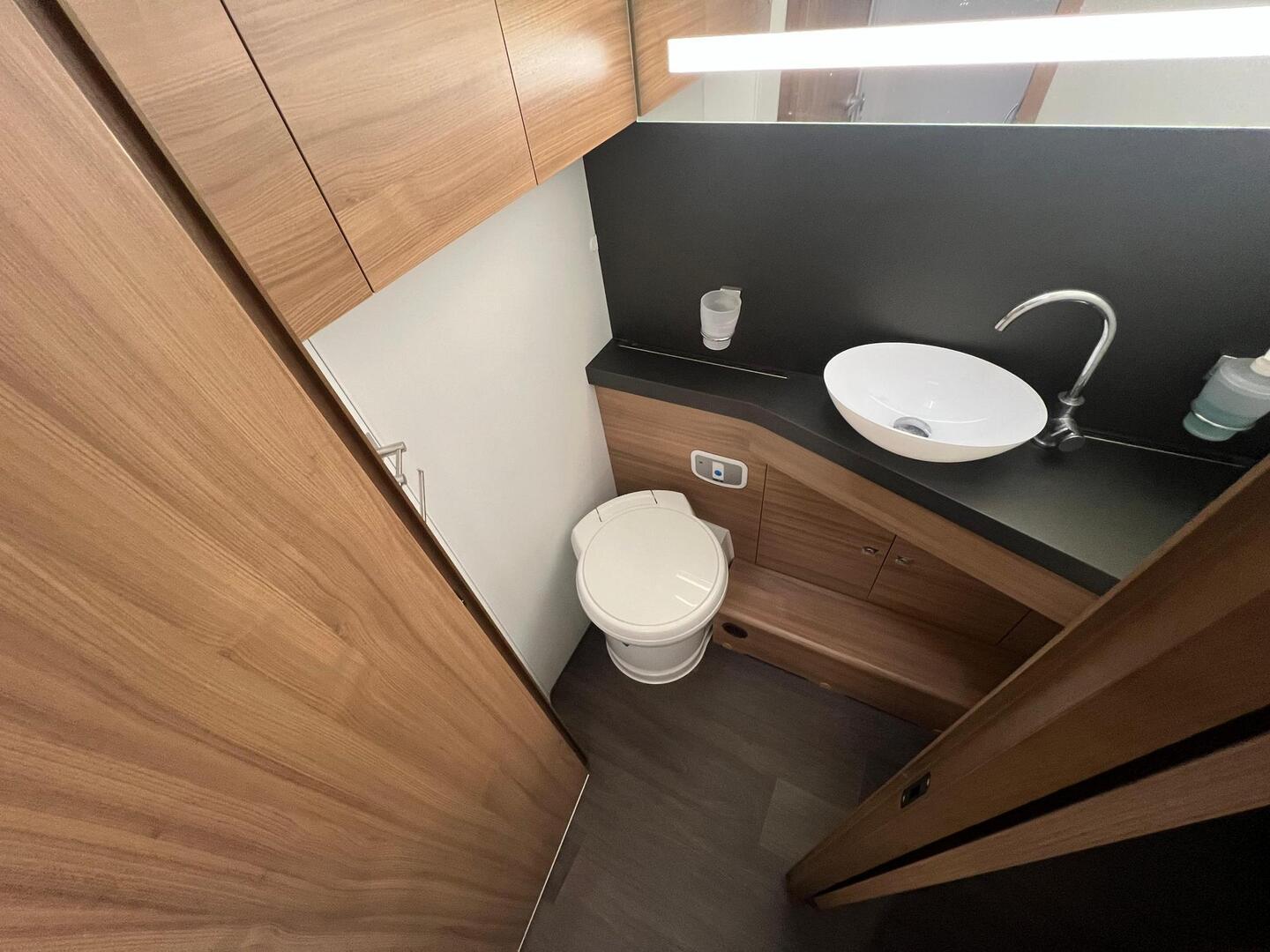 ADRIA MATRIX M 670 SC 2020