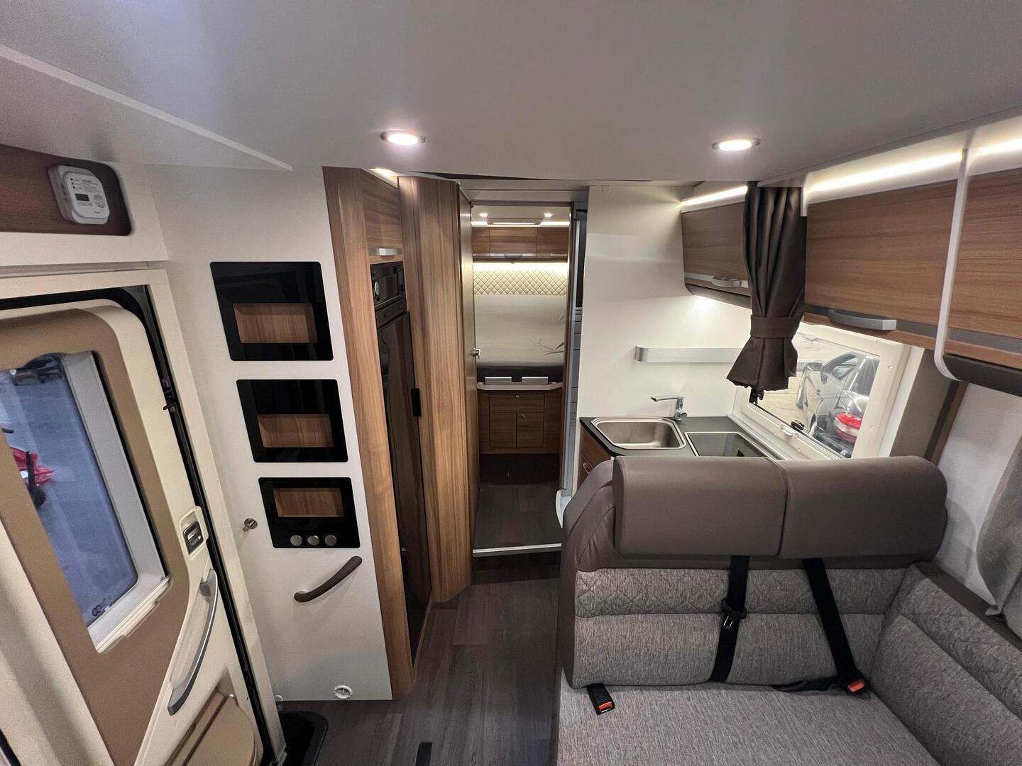 ADRIA MATRIX M 670 SC 2020