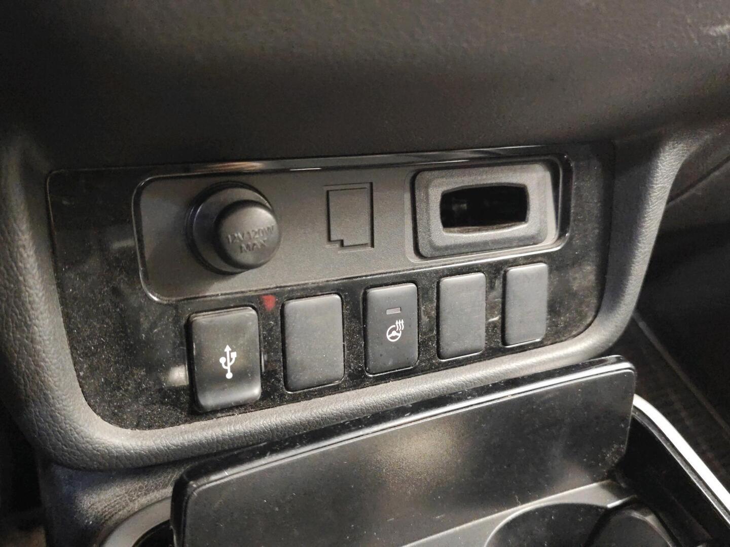 MITSUBISHI Outlander PHEV 2019