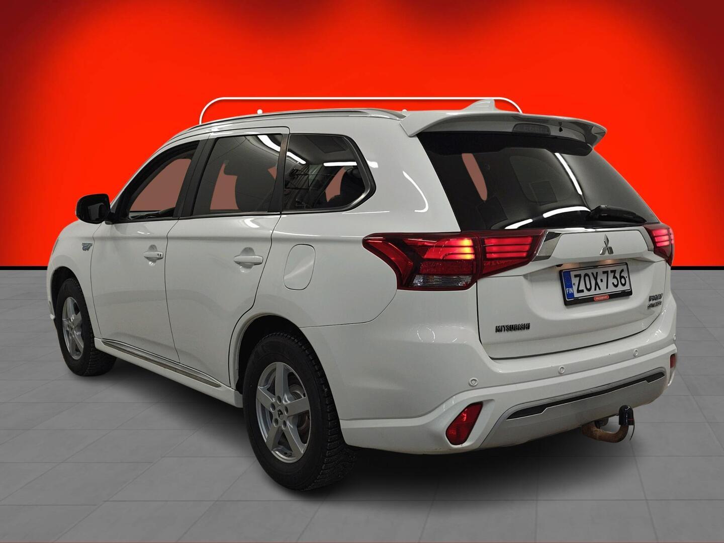 MITSUBISHI Outlander PHEV 2019