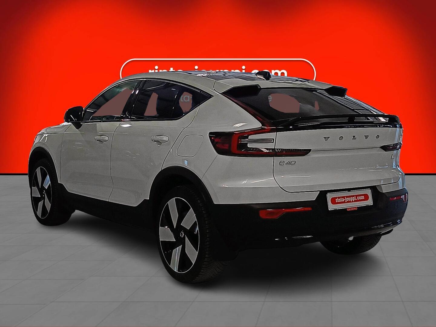 VOLVO C40 2024