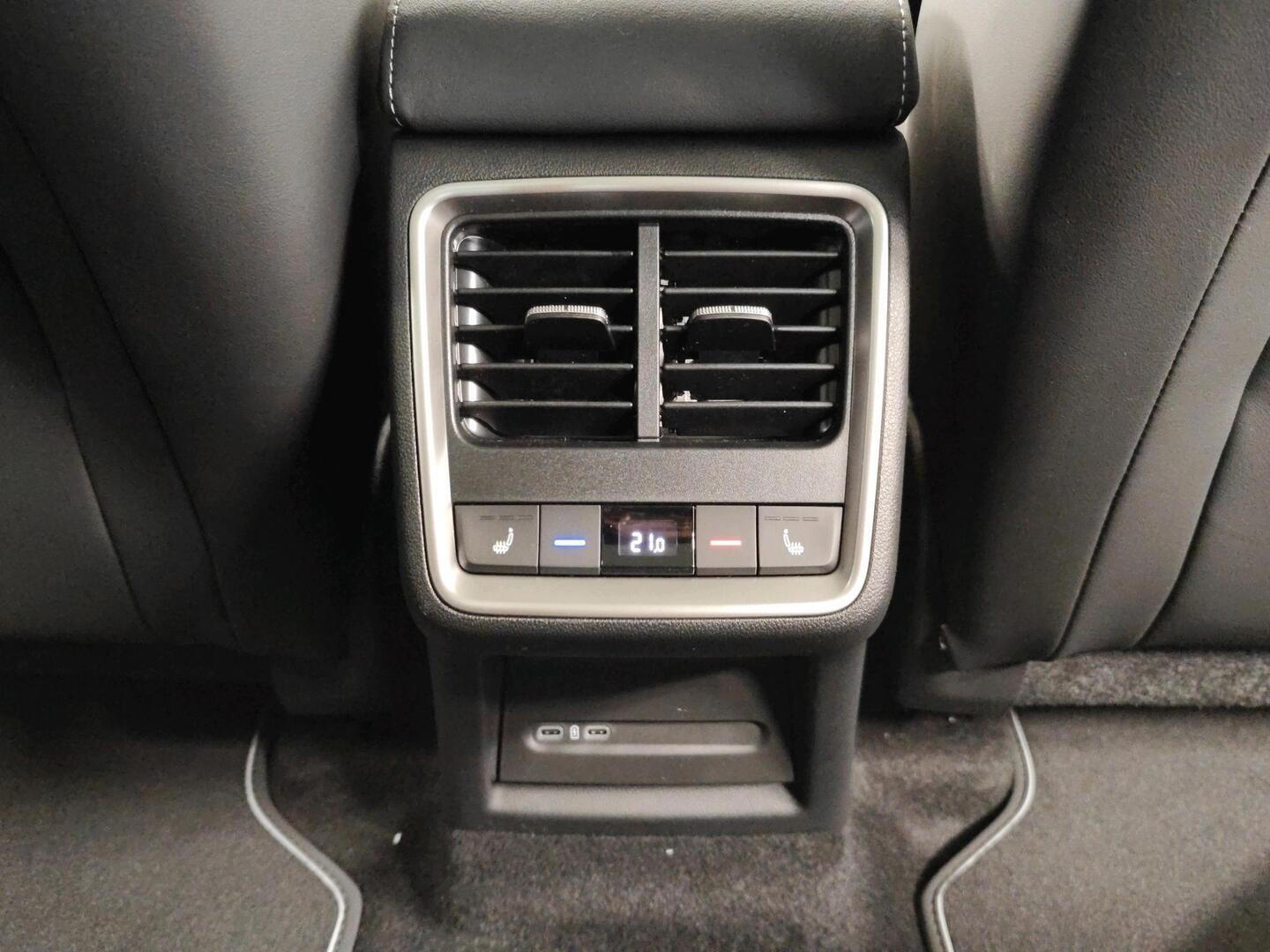 SKODA Enyaq 2026