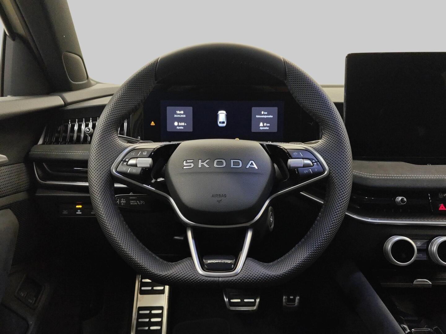 SKODA Superb 2026