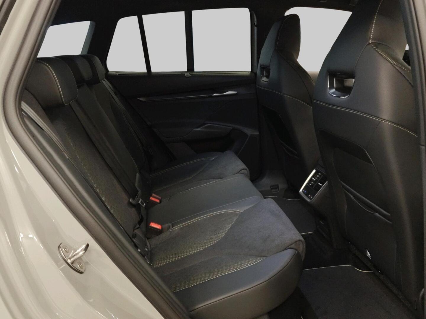 SKODA Enyaq 2026