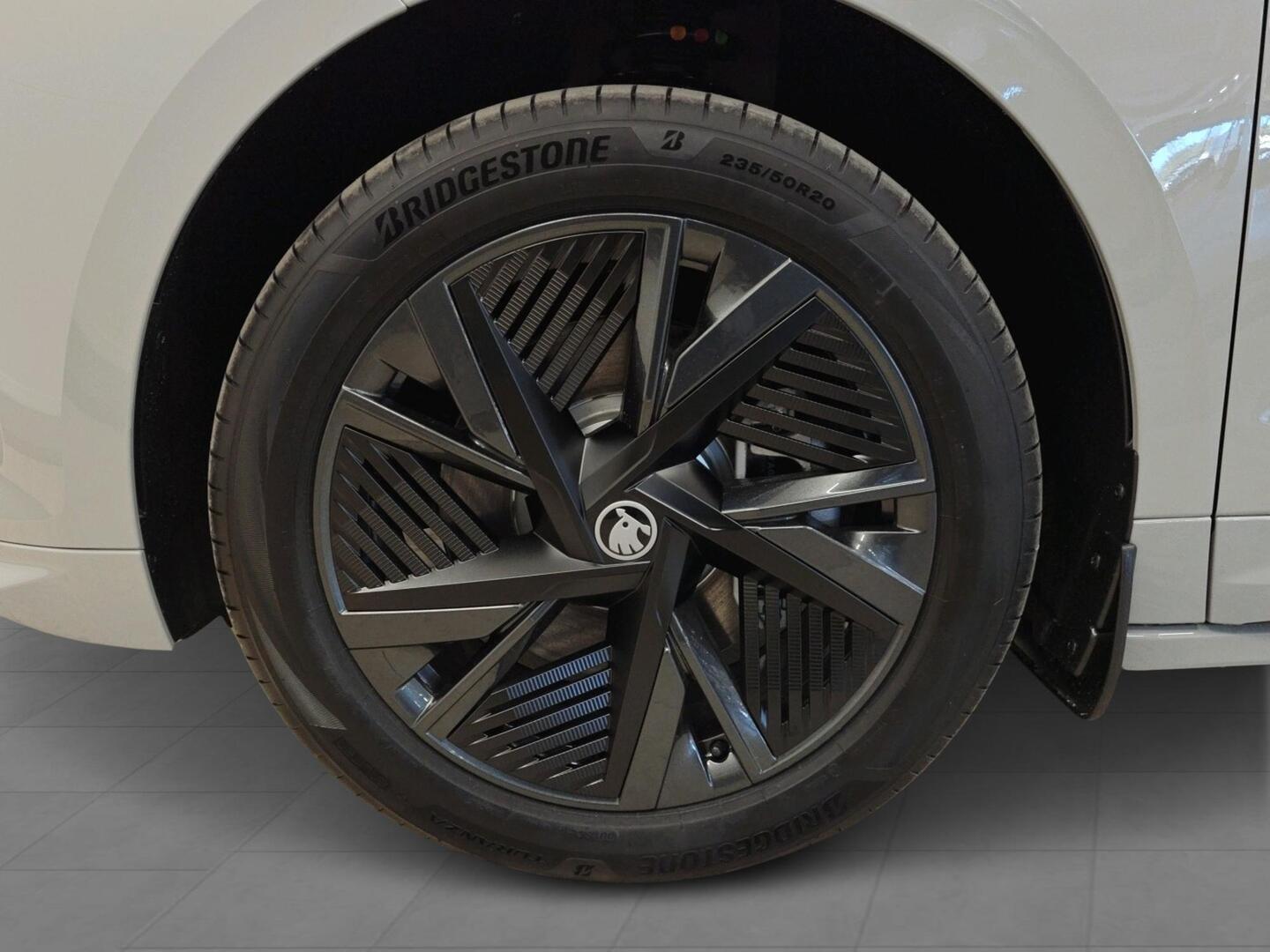 SKODA Enyaq 2026