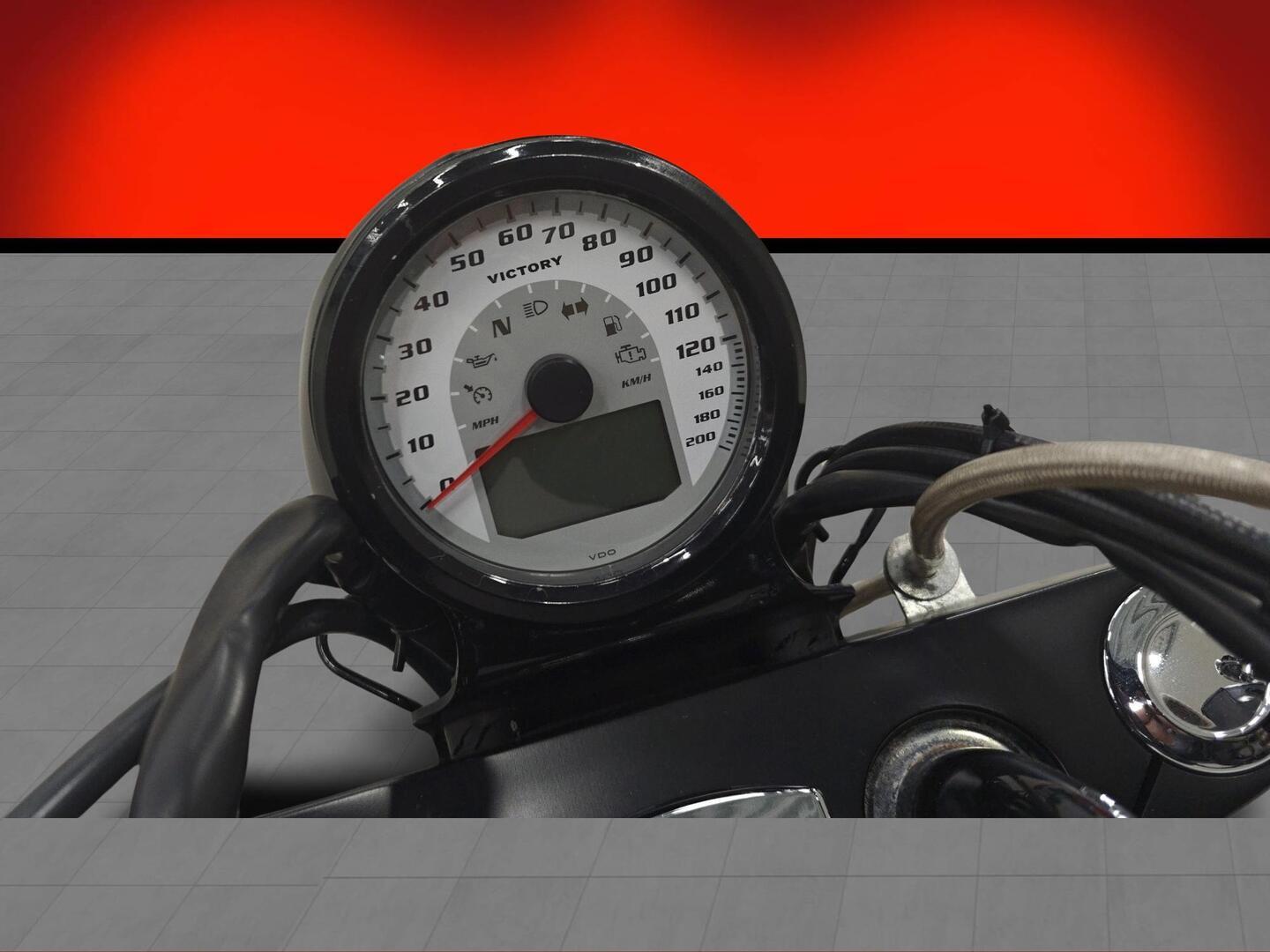 VICTORY HAMMER 8 Ball 2011