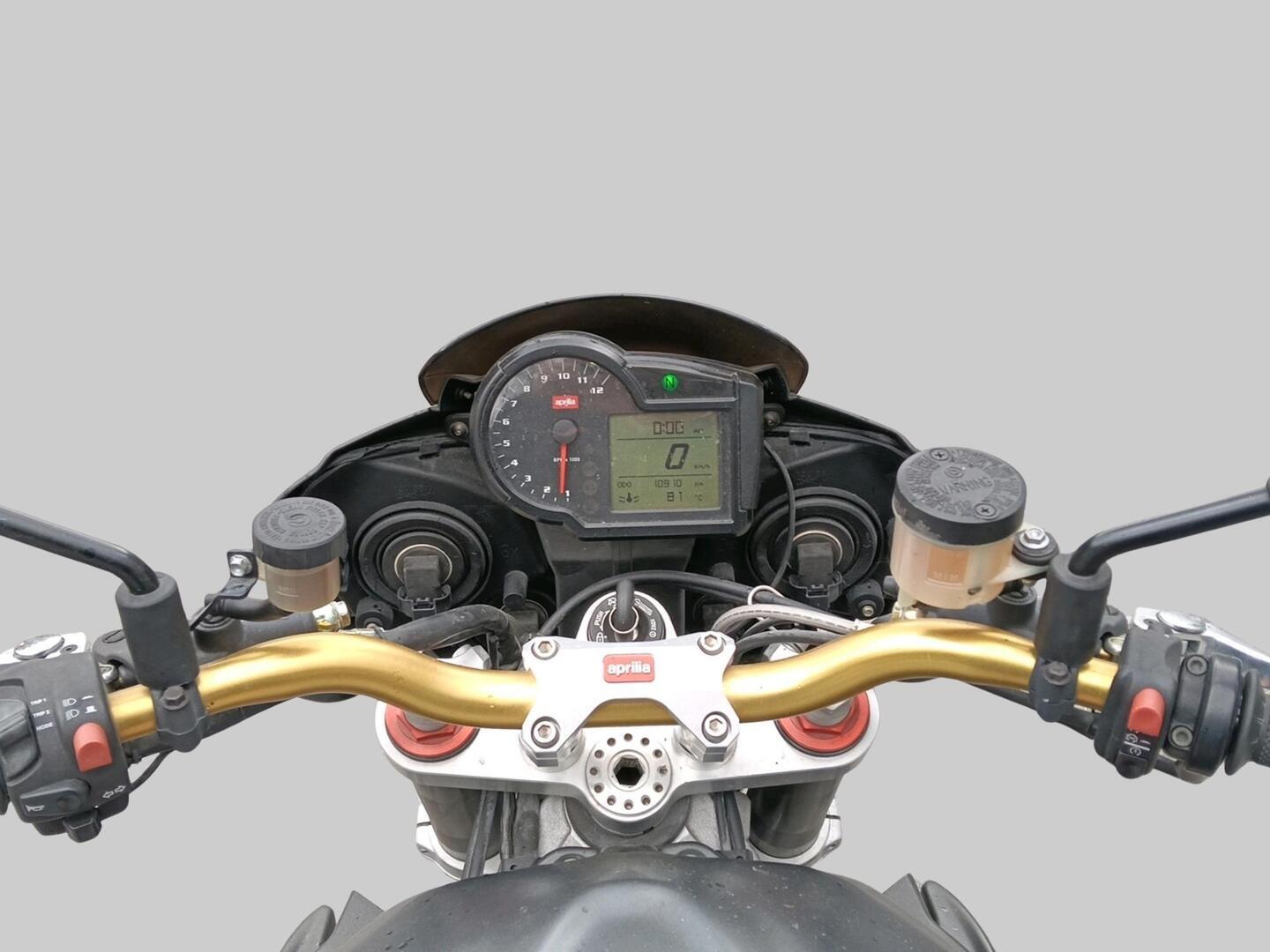 APRILIA TUONO 2008
