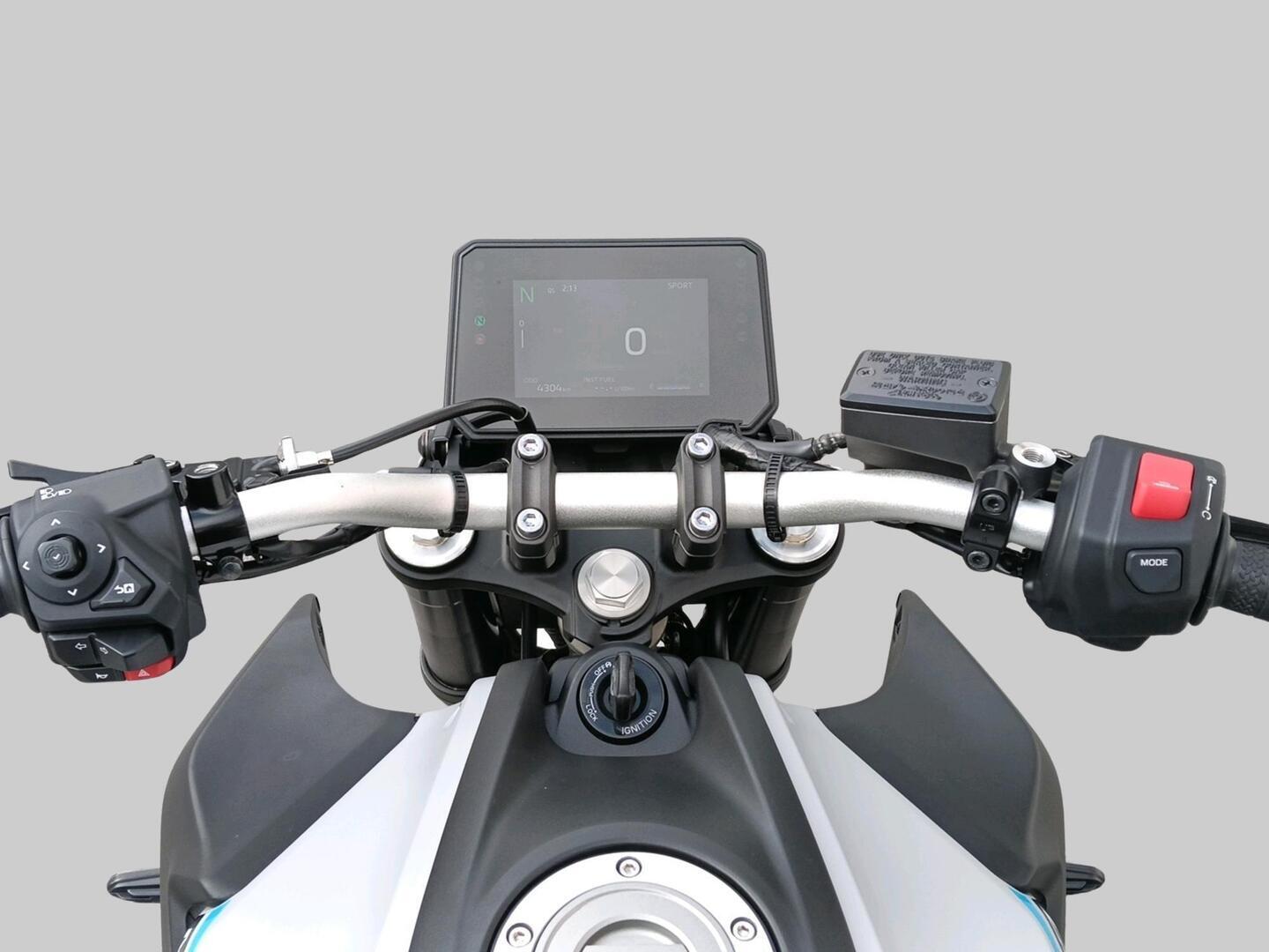 YAMAHA MT-07 2025