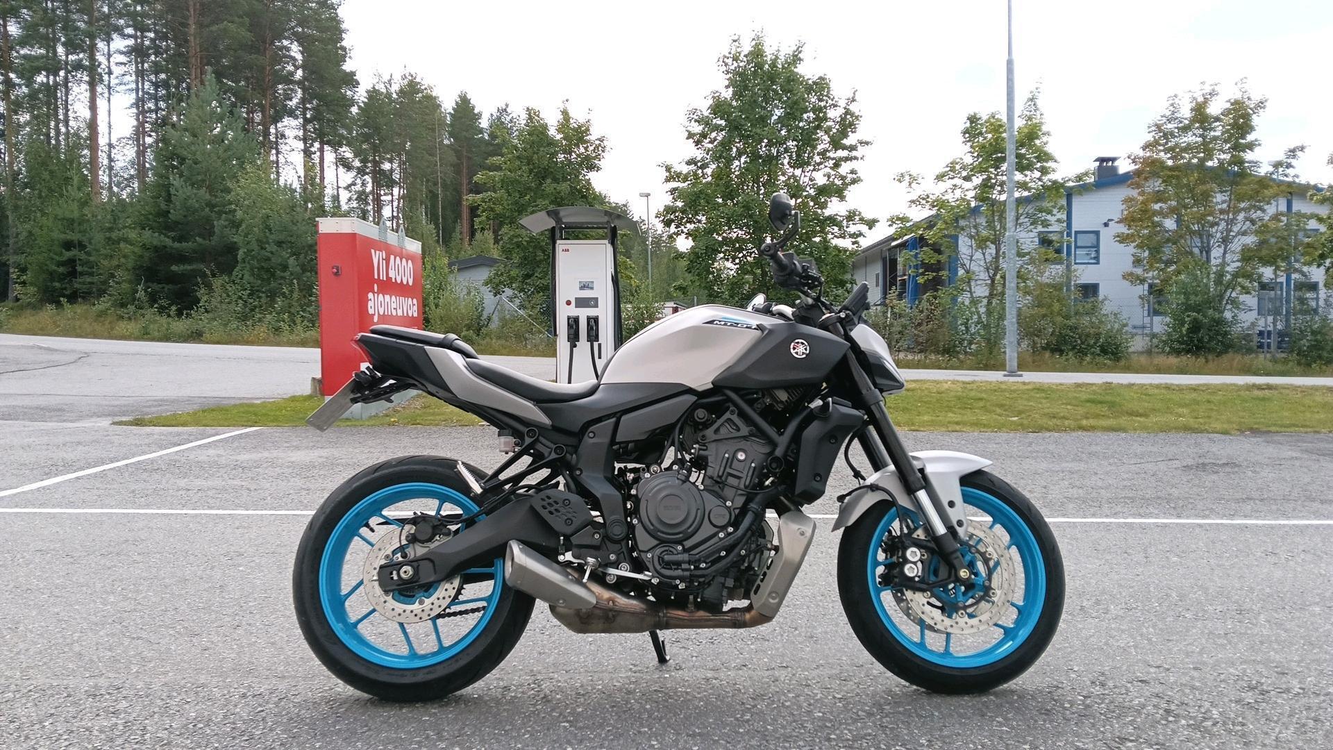 YAMAHA MT-07 2025