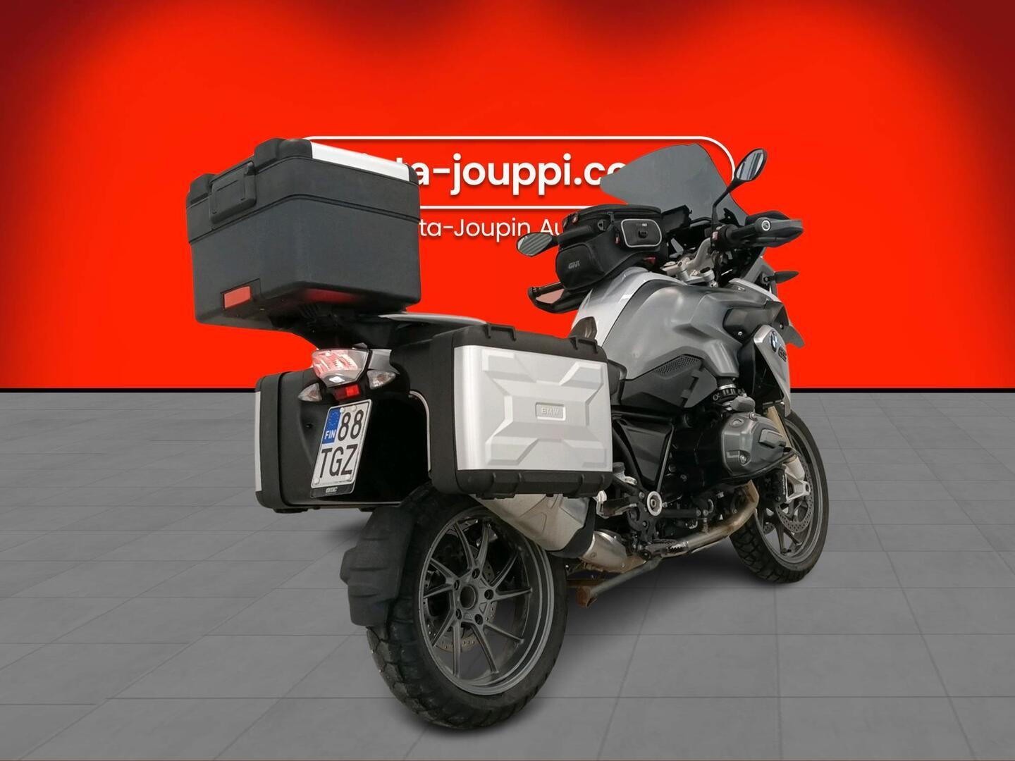 BMW R 2016