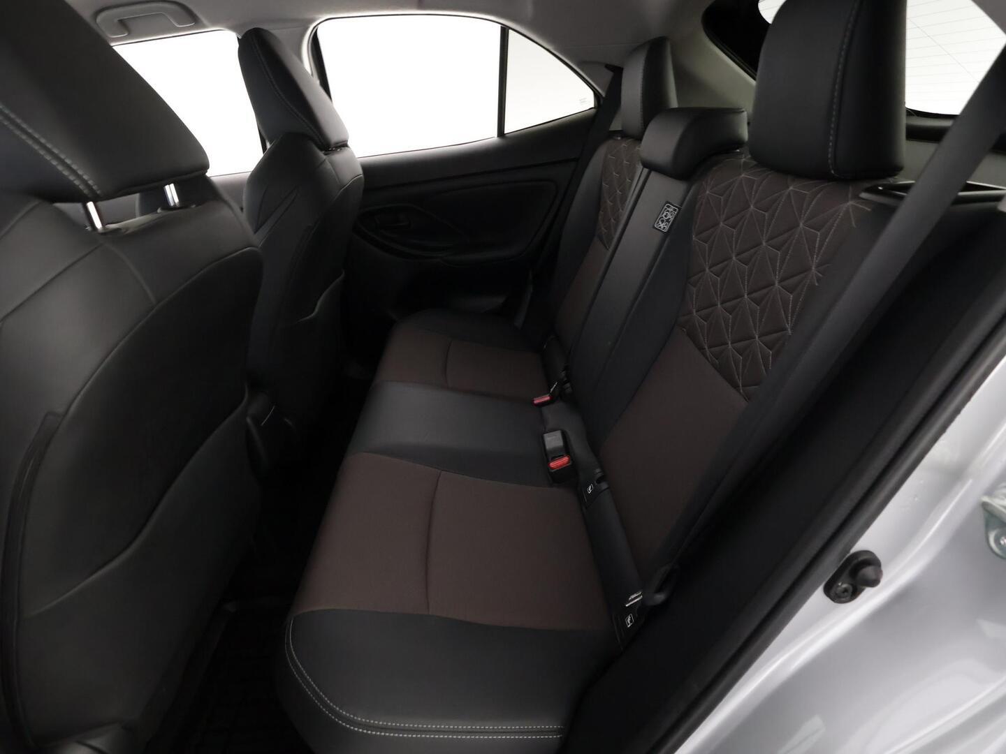 TOYOTA Yaris Cross 2023