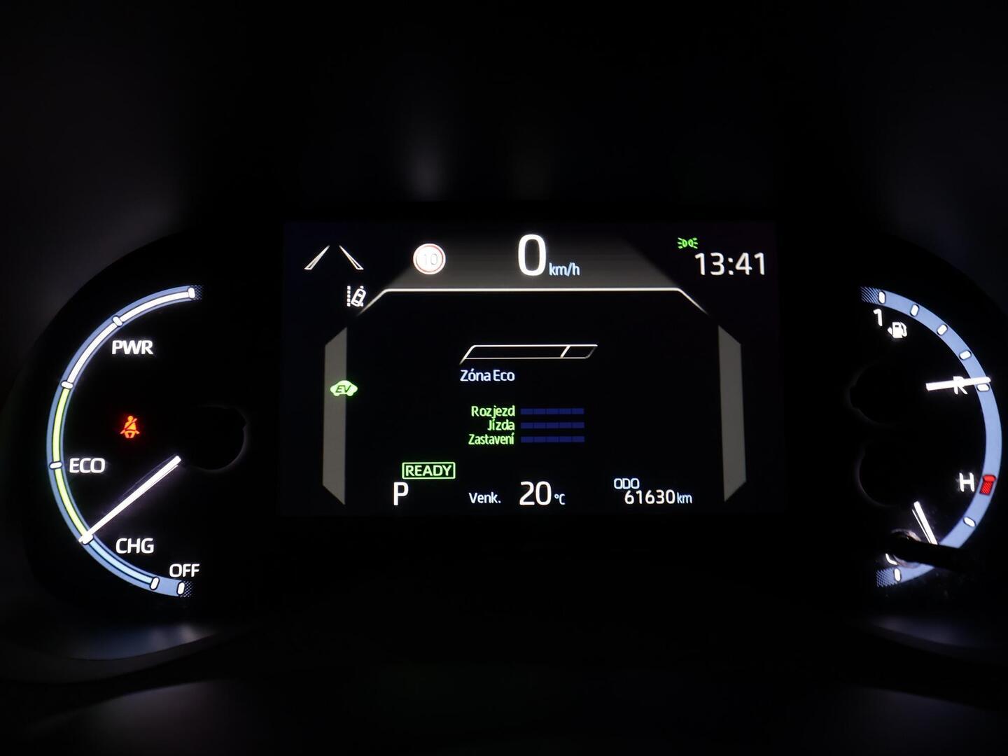 TOYOTA Yaris Cross 2023