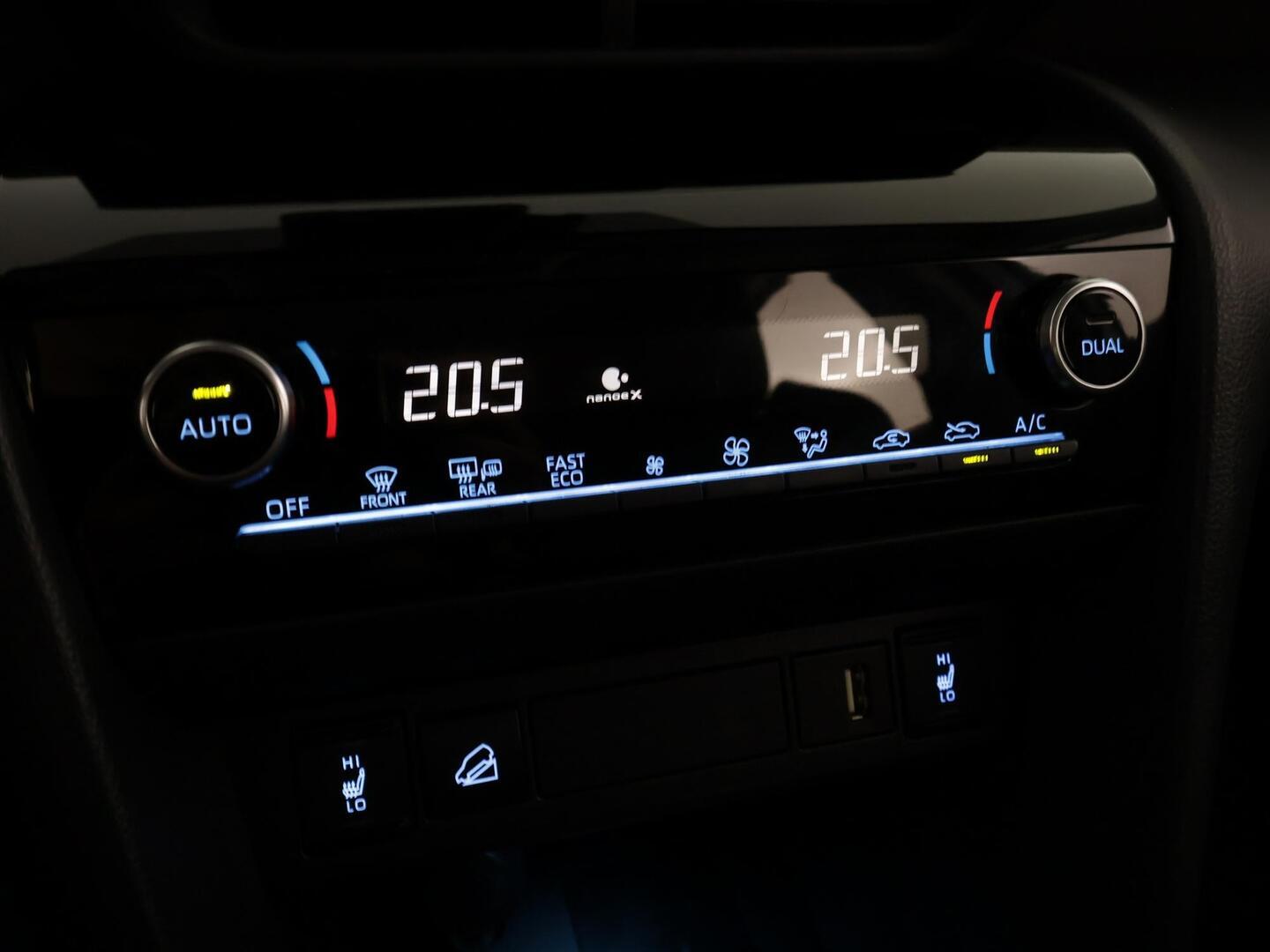TOYOTA Yaris Cross 2023