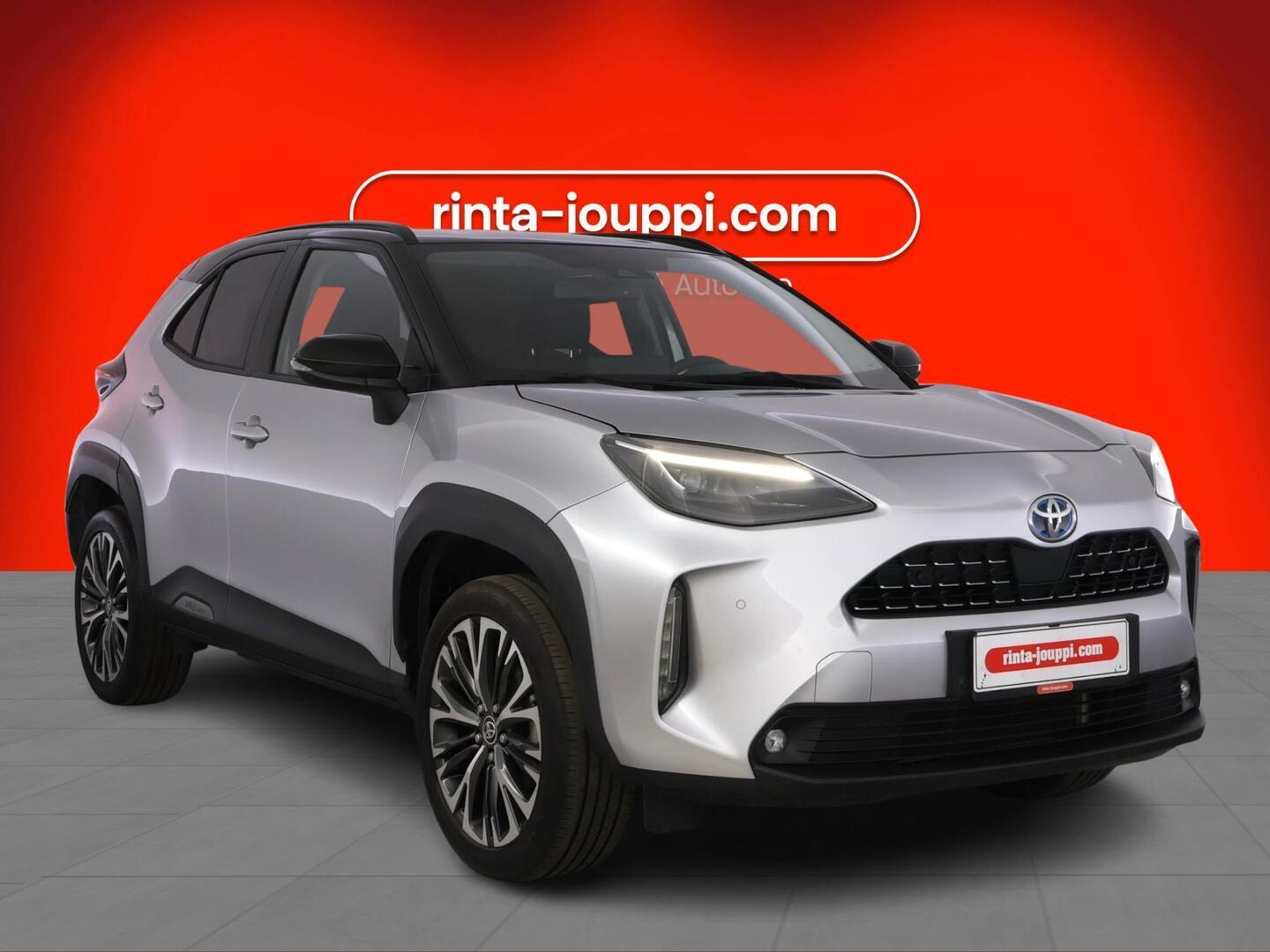 TOYOTA Yaris Cross 2023