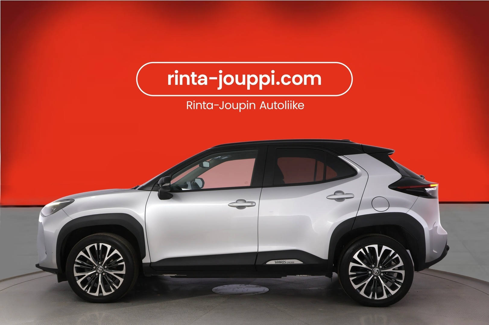 TOYOTA Yaris Cross 2023