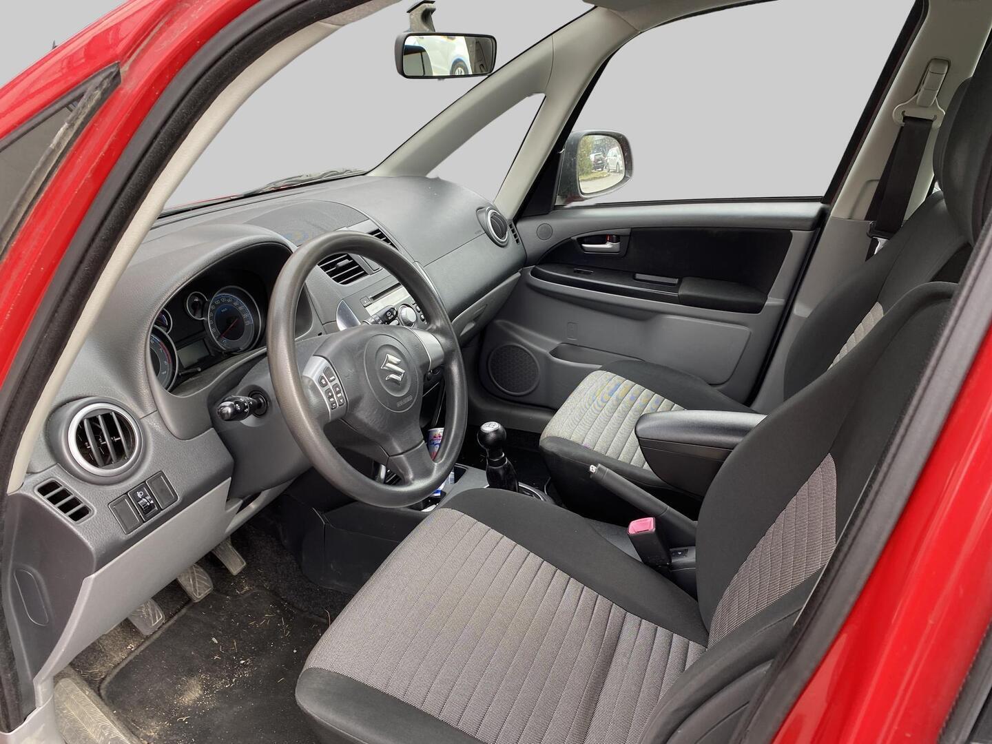 SUZUKI SX4 2010