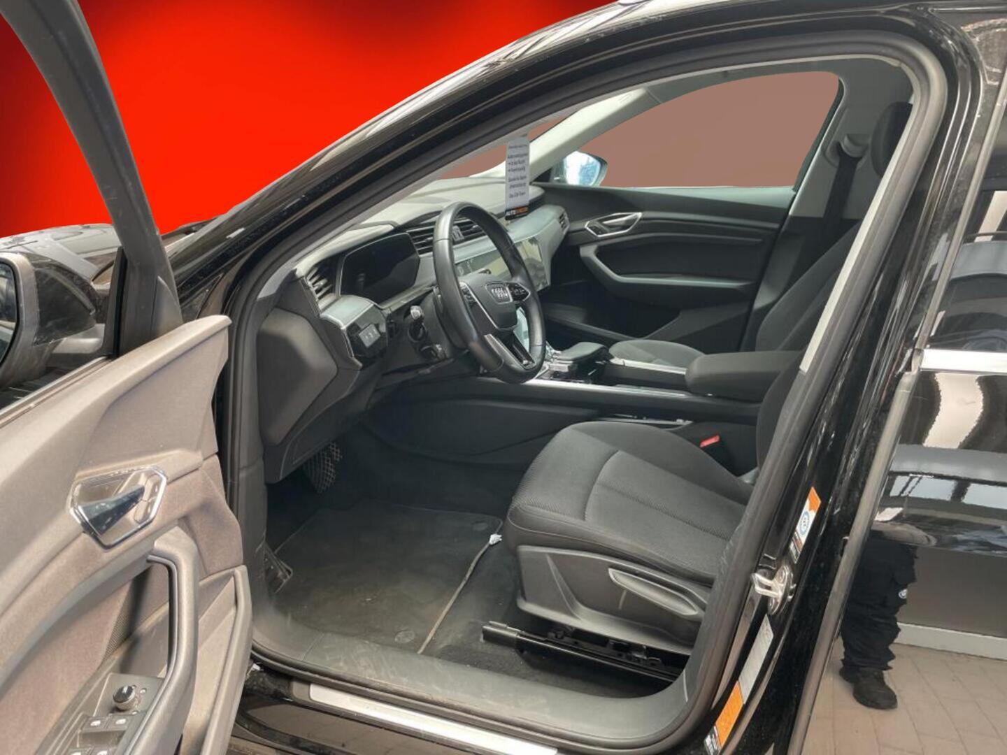 AUDI E-TRON 2023