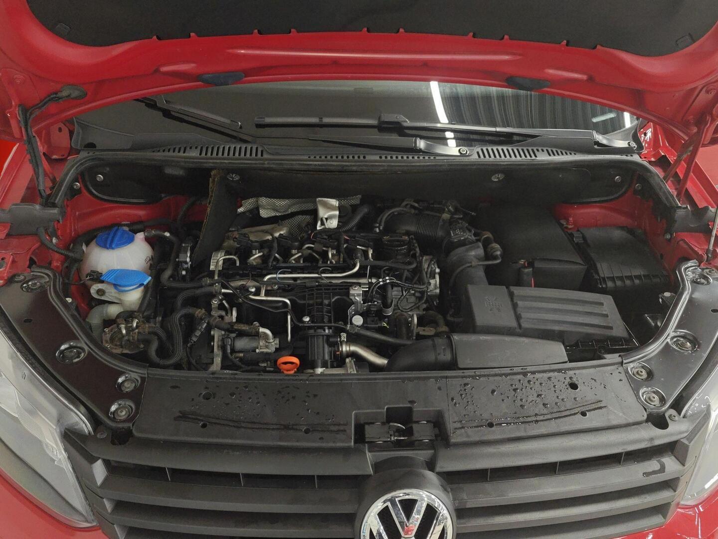 VOLKSWAGEN Caddy 2012