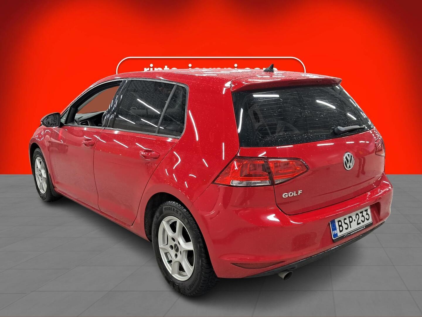 VOLKSWAGEN Golf 2015