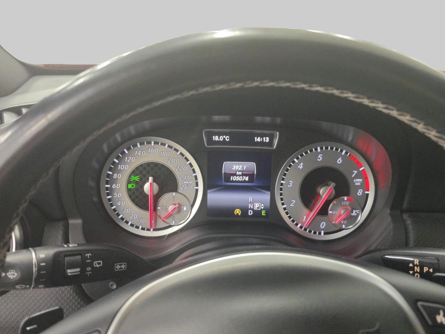 MERCEDES-BENZ A 2015