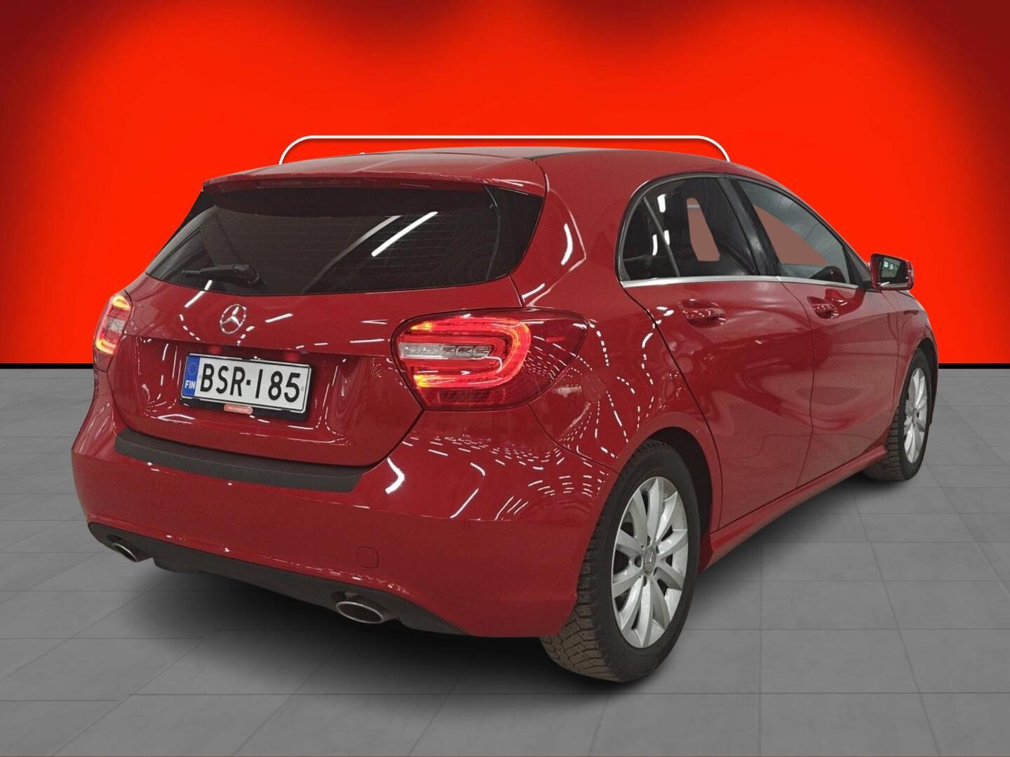 MERCEDES-BENZ A 2015