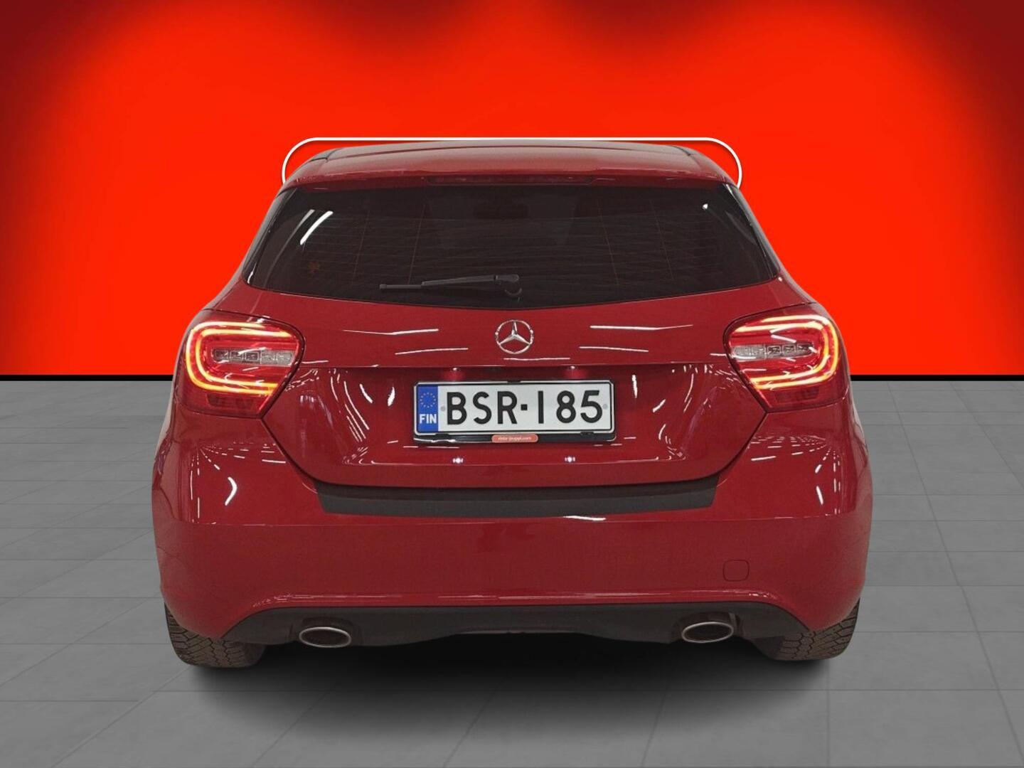 MERCEDES-BENZ A 2015