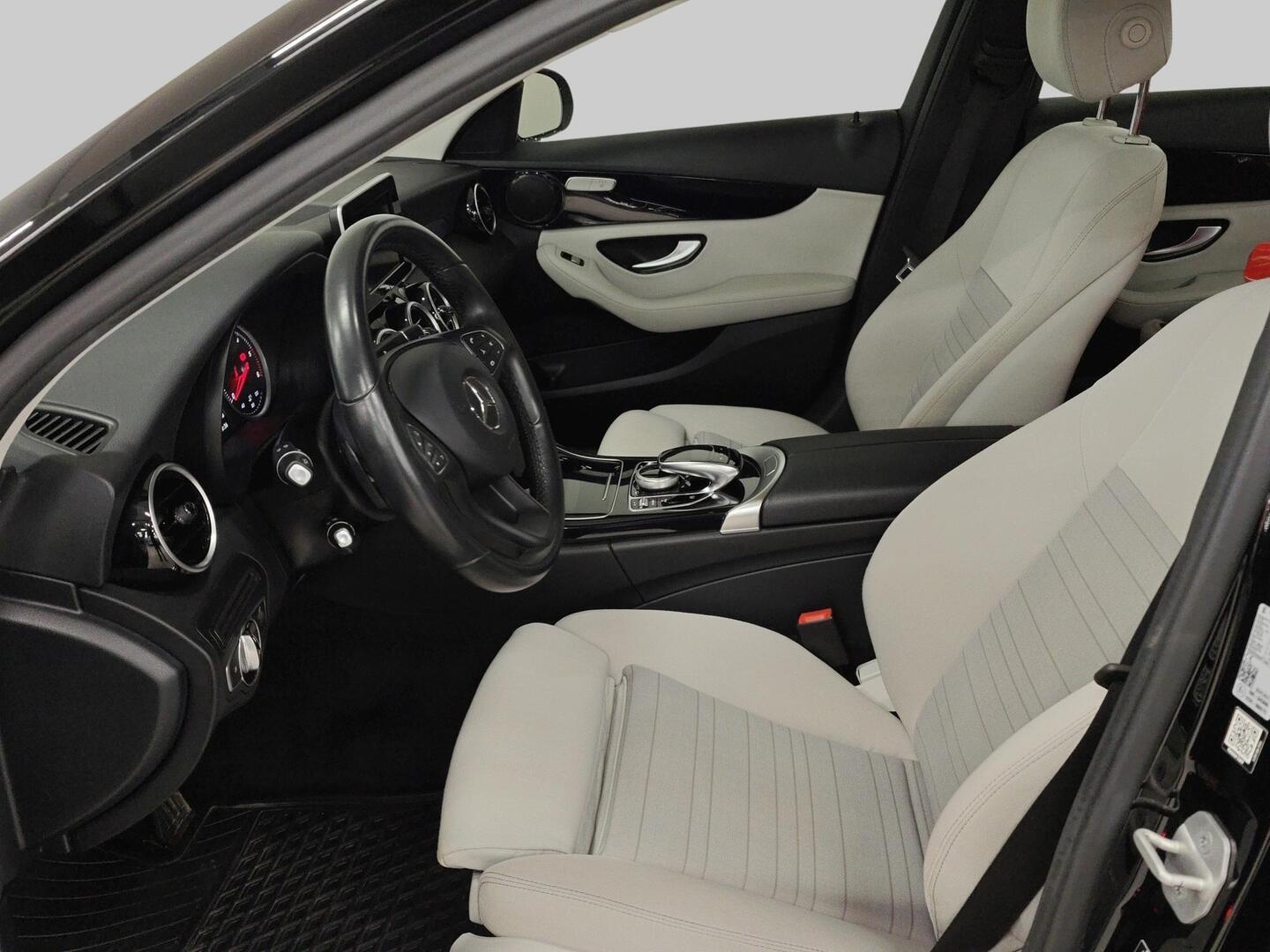 MERCEDES-BENZ C 2016