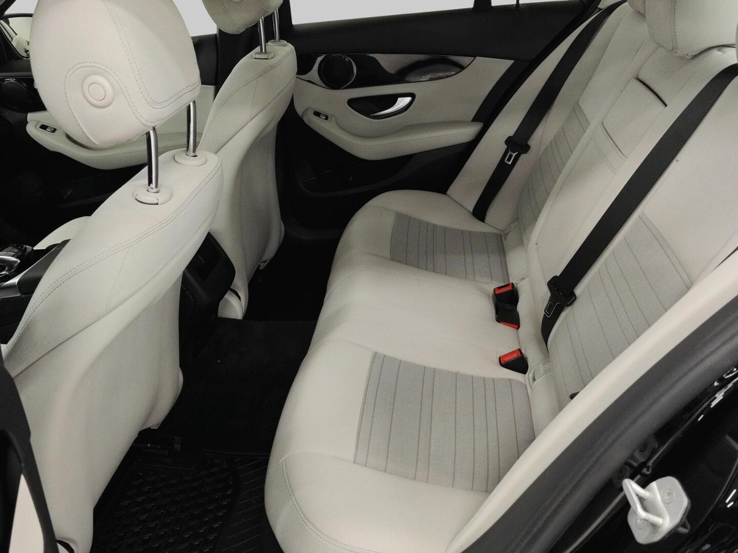 MERCEDES-BENZ C 2016