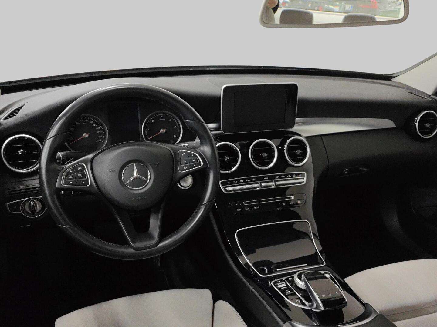 MERCEDES-BENZ C 2016