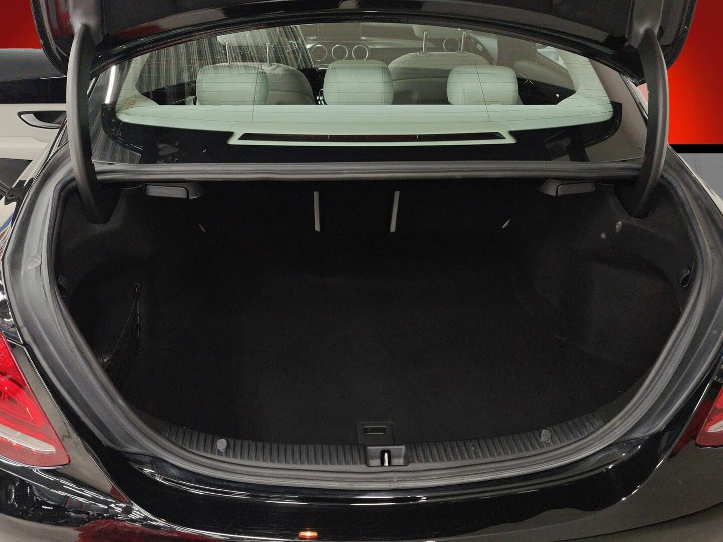 MERCEDES-BENZ C 2016