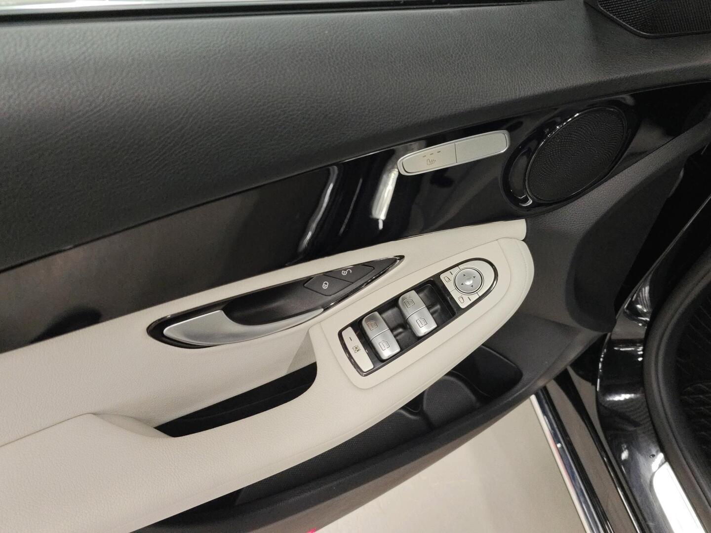 MERCEDES-BENZ C 2016