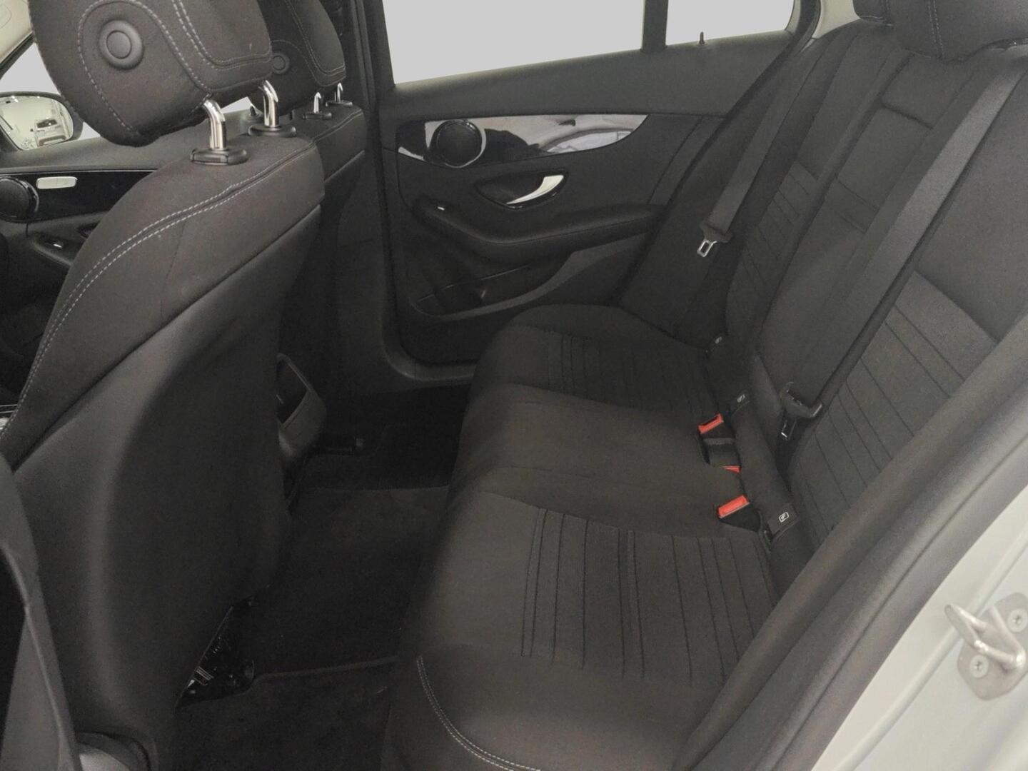 MERCEDES-BENZ C 2016