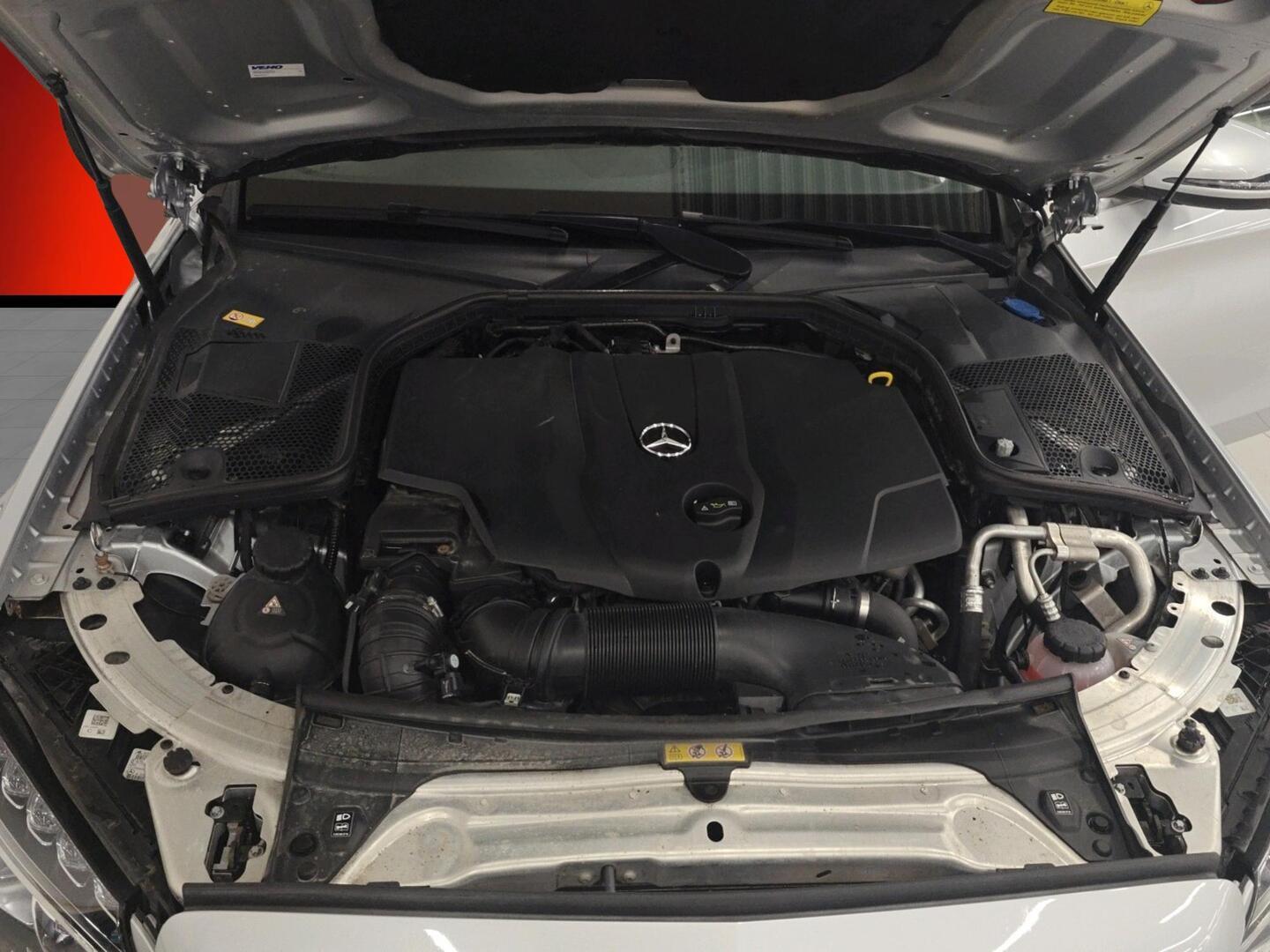 MERCEDES-BENZ C 2016