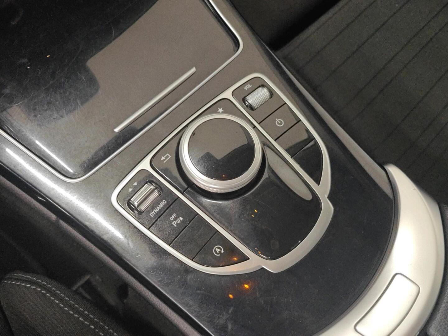 MERCEDES-BENZ C 2016